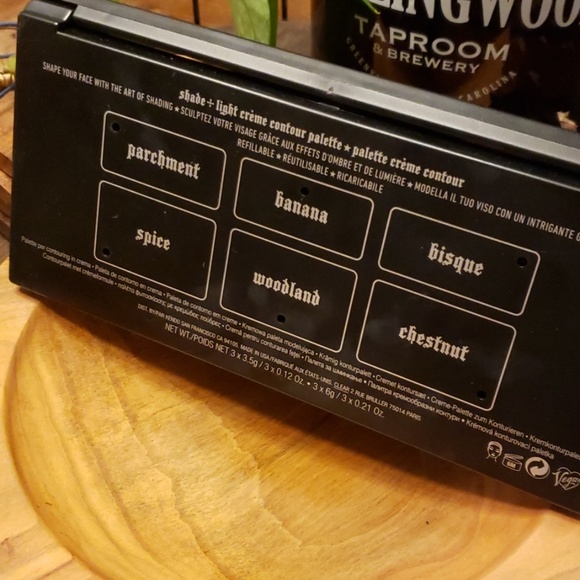 SOLD🎉🥳 Von D Shade + Light Cream Contour Palette - Picture 5 of 5